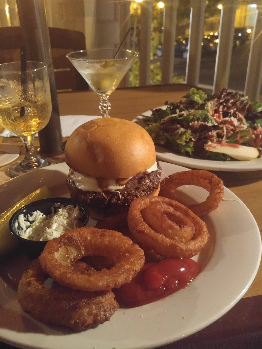 Brady’s At The Station | restaurant | 5 W Main St, Ramsey, NJ 07446, USA | 2013279748 OR +1 201-327-9748