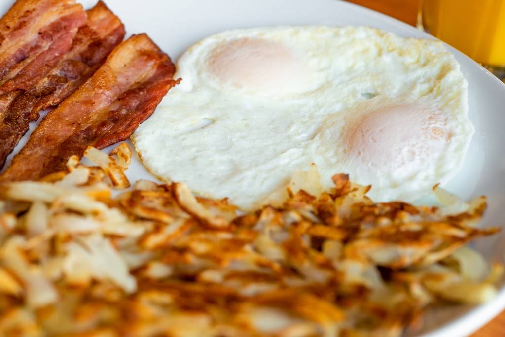 Eggsperience Pancakes & Cafe | restaurant | 3233 N Broadway, Chicago, IL 60657, USA | 7739048802 OR +1 773-904-8802