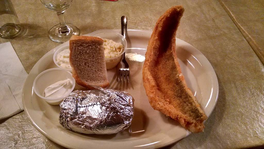 Ed & Sharons Restaurant & Catering | restaurant | N1294 State Road 64 & 107, Merrill, WI 54452, USA | 7155363429 OR +1 715-536-3429