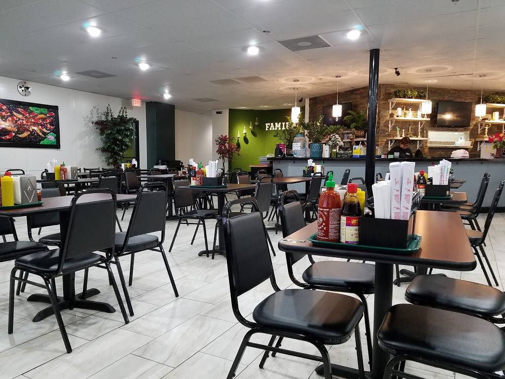 Phở Gia Đình | restaurant | 3002 N Arizona Ave Suite #1, Chandler, AZ 85225, USA | 4802199696 OR +1 480-219-9696