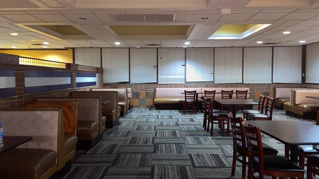 El salvadoreño | restaurant | 1234 E Euclid Ave, Des Moines, IA 50316, USA | 5152441027 OR +1 515-244-1027