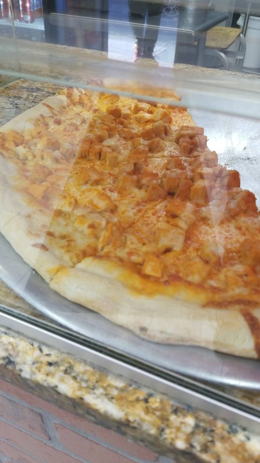 Three Brothers Pizzeria | restaurant | 189 Broad St, Staten Island, NY 10304, USA | 7187272682 OR +1 718-727-2682