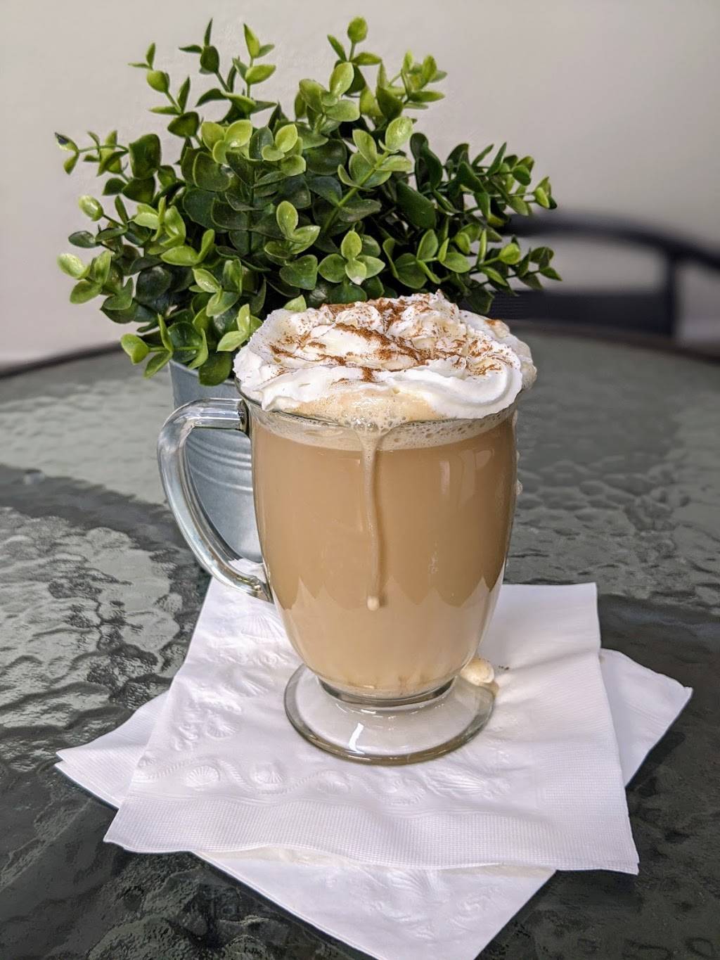 Cafe Polis | cafe | 26 Hibiscus St, Tarpon Springs, FL 34689, USA | 7279406844 OR +1 727-940-6844