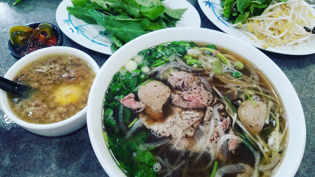 Pho Town 7 | restaurant | 4110 Mystic Valley Pkwy, Medford, MA 02155, USA | 7818740742 OR +1 781-874-0742