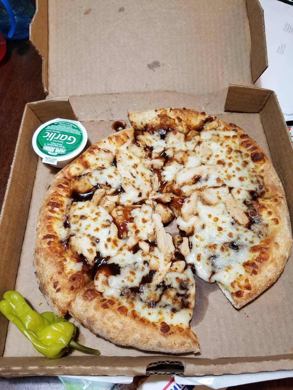 Papa Johns Pizza | restaurant | 580 S Chambers Rd #18, Aurora, CO 80017, USA | 3037557200 OR +1 303-755-7200