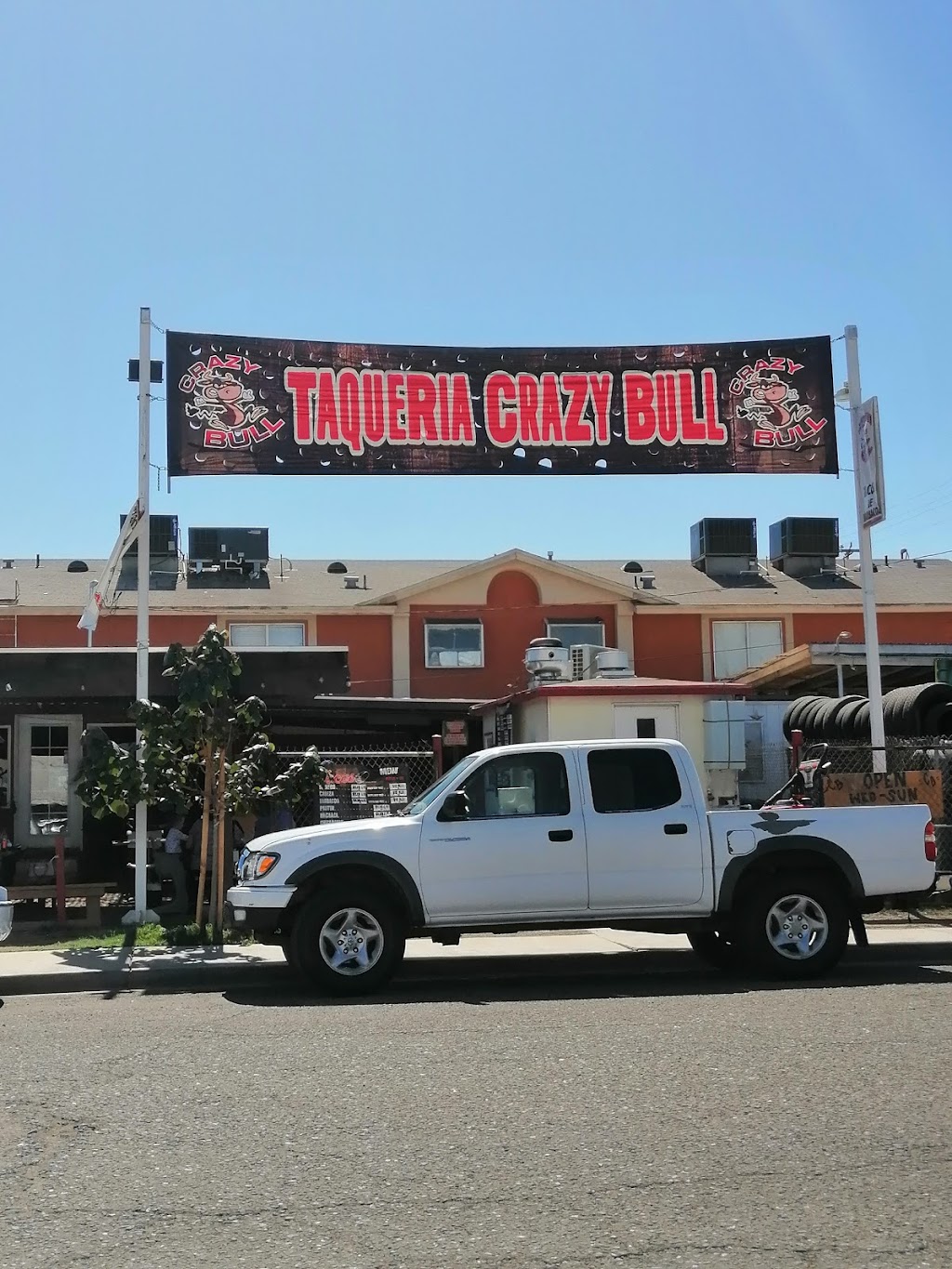 Crazy Bull Inc. | restaurant | 947 Emerson Ave, Calexico, CA 92231, USA | 7605407369 OR +1 760-540-7369