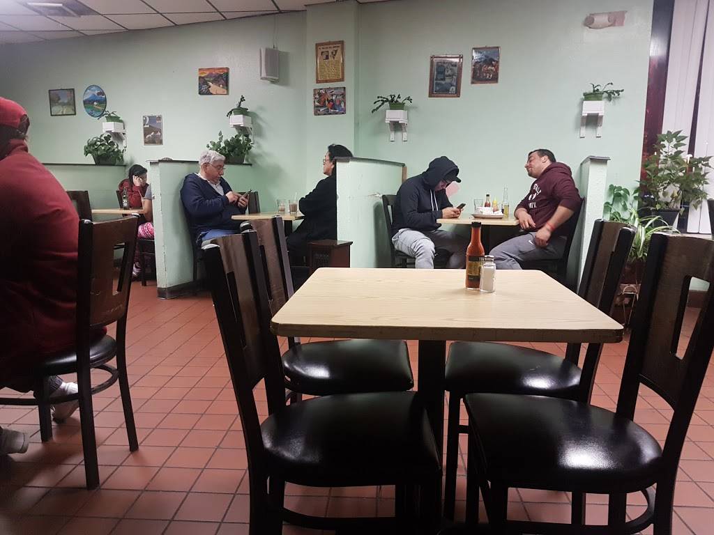 Pupuseria Carmelina | restaurant | 645 Jerusalem Ave, Uniondale, NY 11553, USA | 5164851980 OR +1 516-485-1980