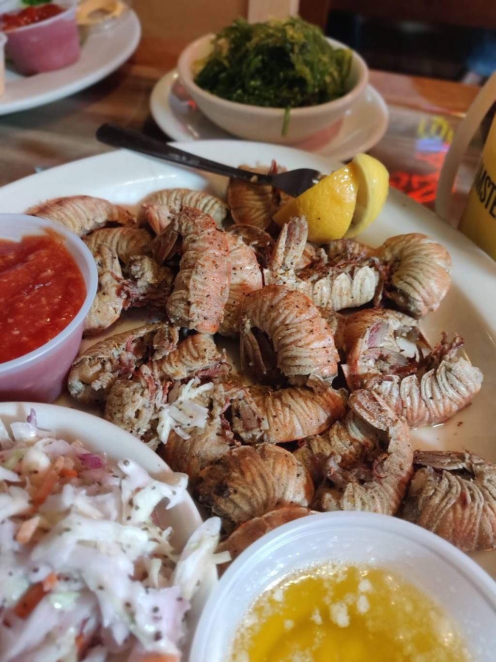 Hurricane Alley | restaurant | 529 E Ocean Ave, Boynton Beach, FL 33435, USA | 5613644008 OR +1 561-364-4008