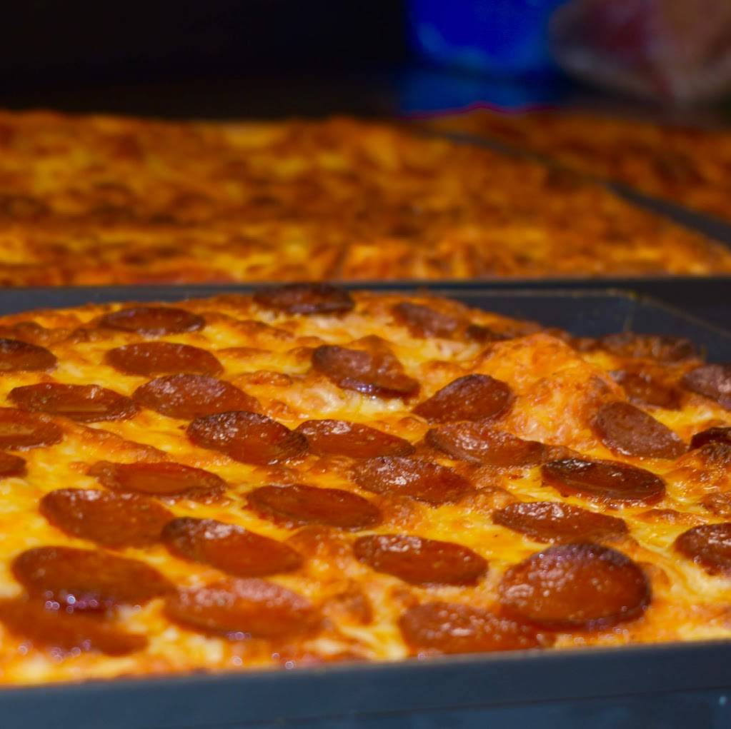 Old Dominion Pizza Company | restaurant | 4514 Lee Hwy, Arlington, VA 22207, USA | 7037186372 OR +1 703-718-6372