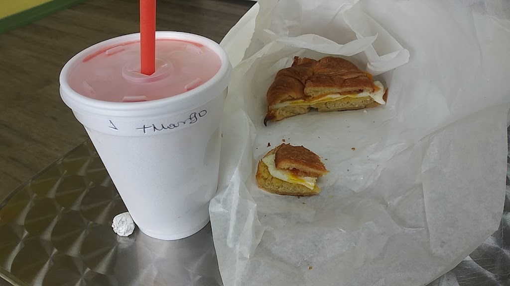 Smoothie Jungle Cafe | restaurant | 924 NE 62nd St, Oakland Park, FL 33334, USA | 9549151436 OR +1 954-915-1436