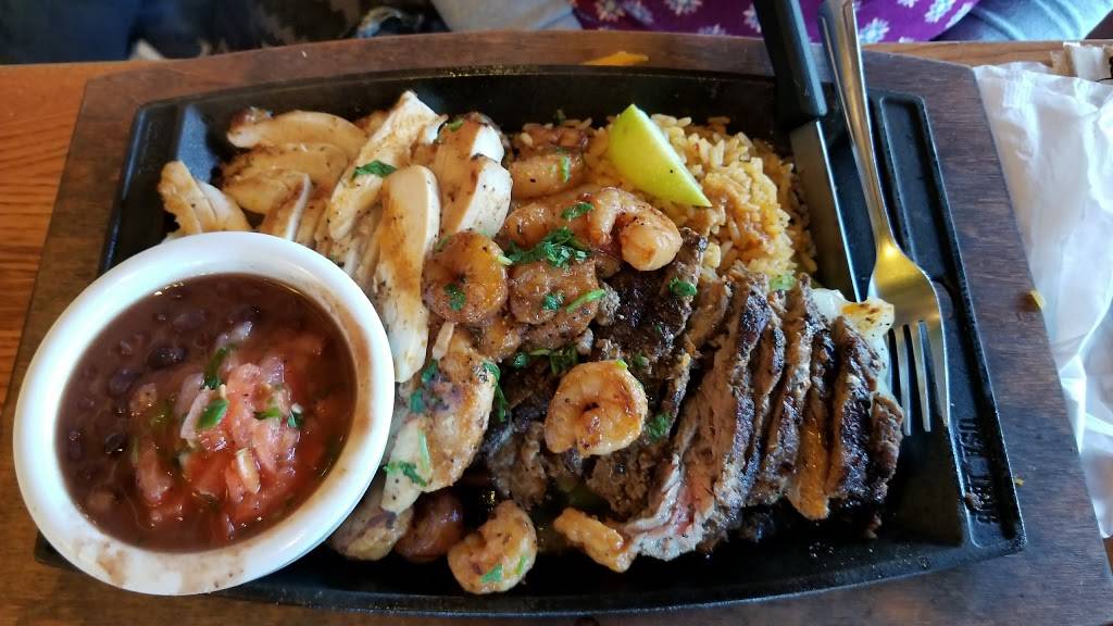 Chilis Grill & Bar | restaurant | 813 S University Dr, Plantation, FL 33324, USA | 9544247956 OR +1 954-424-7956