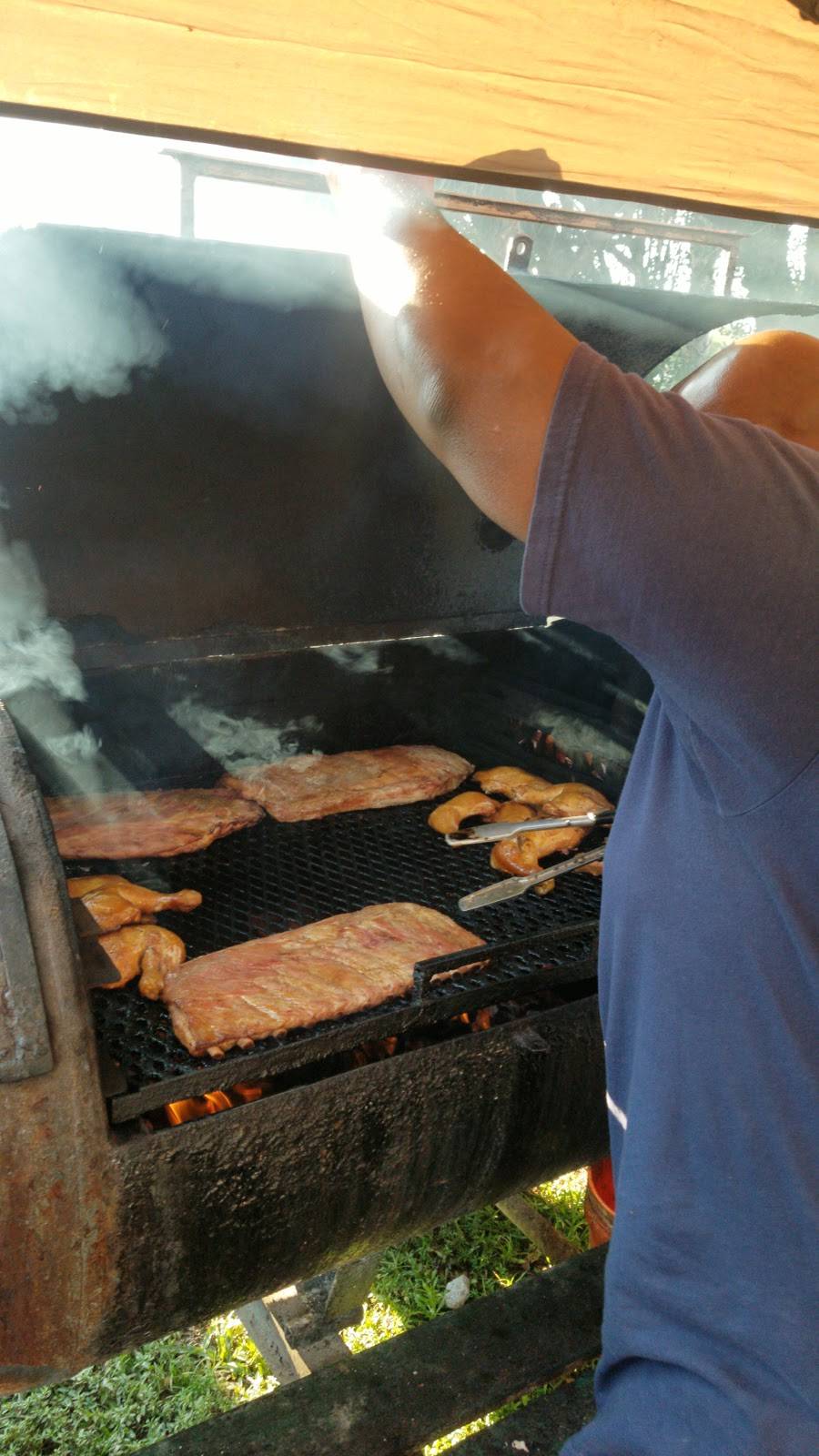 Chef Dads BBQ | restaurant | 1003 N 25th St, Fort Pierce, FL 34947, USA | 7725192464 OR +1 772-519-2464