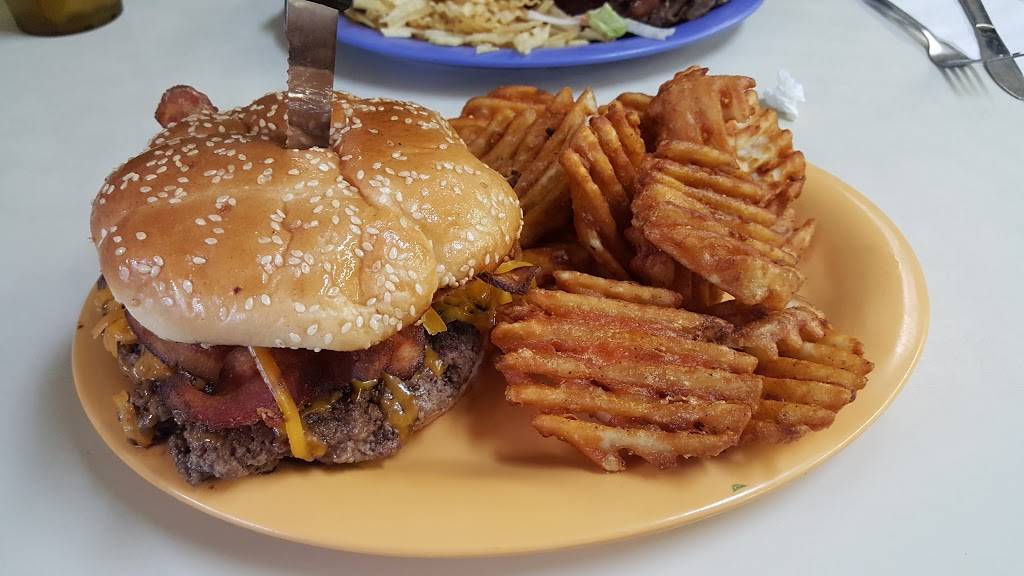 Sunnyside Grill | restaurant | 7995 Wesselman Rd, Cleves, OH 45002, USA | 5133535999 OR +1 513-353-5999