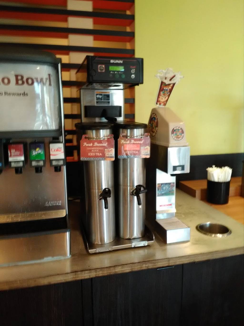 El Pollo Loco | restaurant | 1098 N State College Blvd, Anaheim, CA 92806, USA | 7146359561 OR +1 714-635-9561