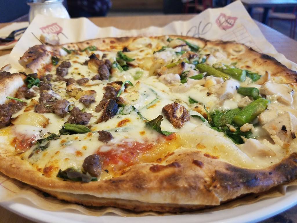 MOD Pizza | restaurant | 127 Serramonte Center #660, Daly City, CA 94015, USA | 6509938796 OR +1 650-993-8796