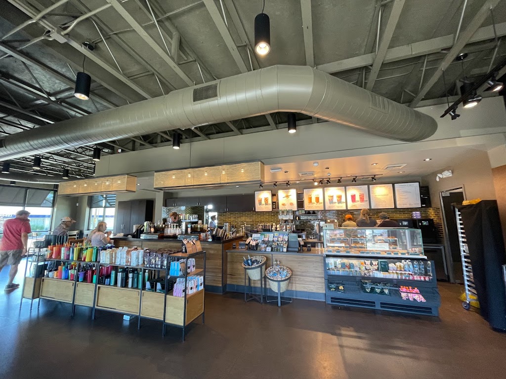 Starbucks | cafe | 2922 S 6th St, Klamath Falls, OR 97603, USA | 5418808123 OR +1 541-880-8123
