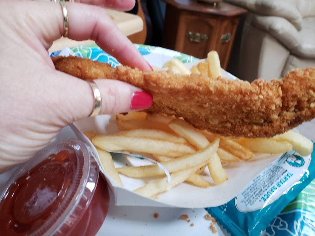 Moby Dick Seafood Restaurants | restaurant | 3741 Pamela Rae Dr, Louisville, KY 40241, USA | 5024259588 OR +1 502-425-9588