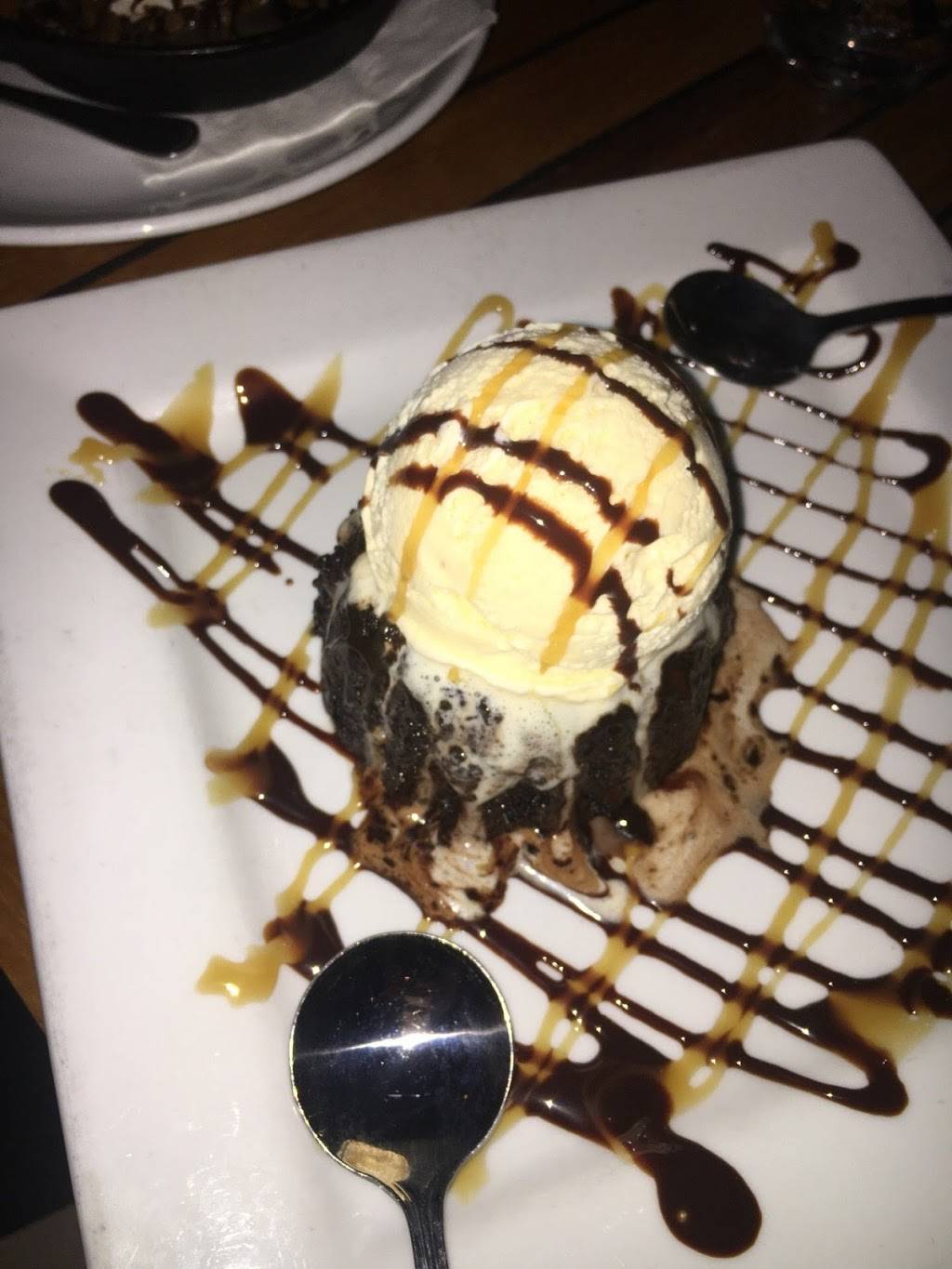 Public House National Harbor | restaurant | 199 Fleet St, Oxon Hill, MD 20745, USA | 2404936120 OR +1 240-493-6120