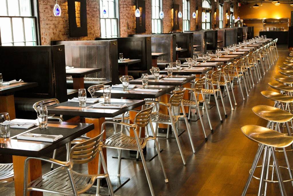 Pure Spirits Oyster House & Grill | restaurant | 17 Tank House Lane, Toronto, ON M5A 3C4, Canada | 4163615859 OR +1 416-361-5859