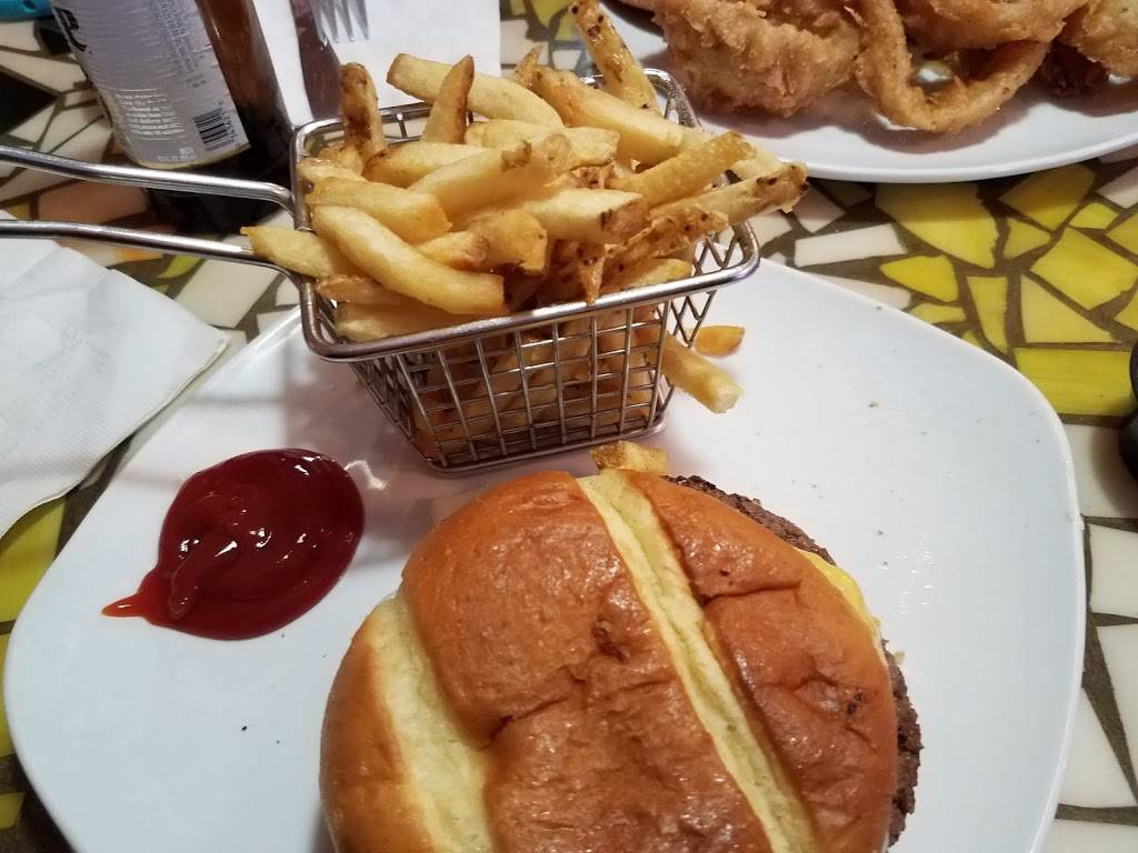 Luckey Junction | restaurant | 240 Main St, Luckey, OH 43443, USA | 4198014115 OR +1 419-801-4115