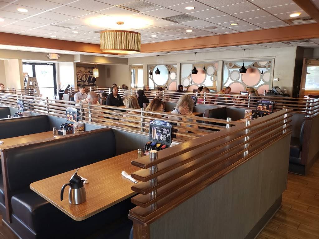 IHOP | restaurant | 3595 S Rainbow Blvd, Las Vegas, NV 89103, USA | 7023651004 OR +1 702-365-1004