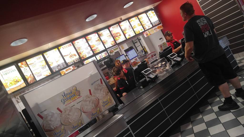 Carls Jr. | meal takeaway | 100 E Stetson Ave, Hemet, CA 92543, USA | 9517665015 OR +1 951-766-5015