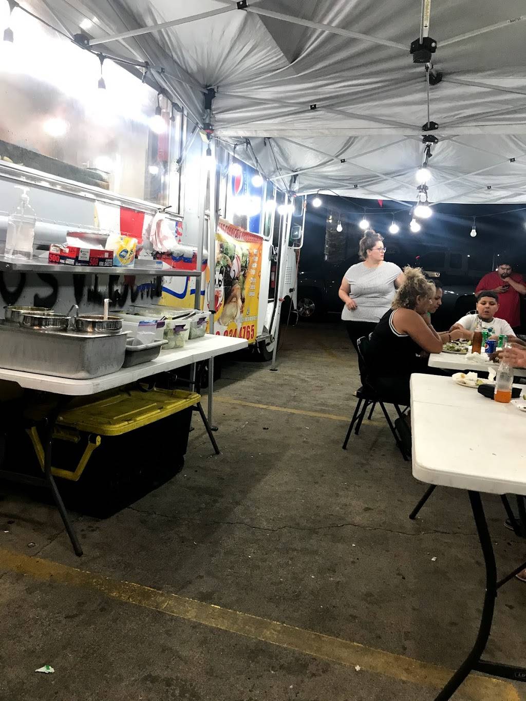 Tacos los viejones | restaurant | 90 W 84th Ave, Denver, CO 80260, USA | 7205778381 OR +1 720-577-8381