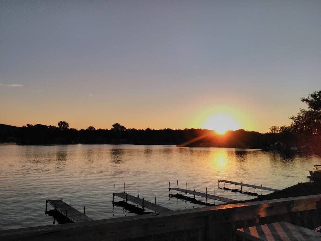 Boat Bar | restaurant | 2000 S Ortonville Rd, Ortonville, MI 48462, USA | 2486274419 OR +1 248-627-4419