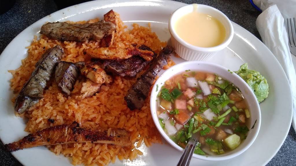 Jalapeños Restaurant | restaurant | 720 E Quinlan Pkwy, Quinlan, TX 75474, USA | 9033560485 OR +1 903-356-0485