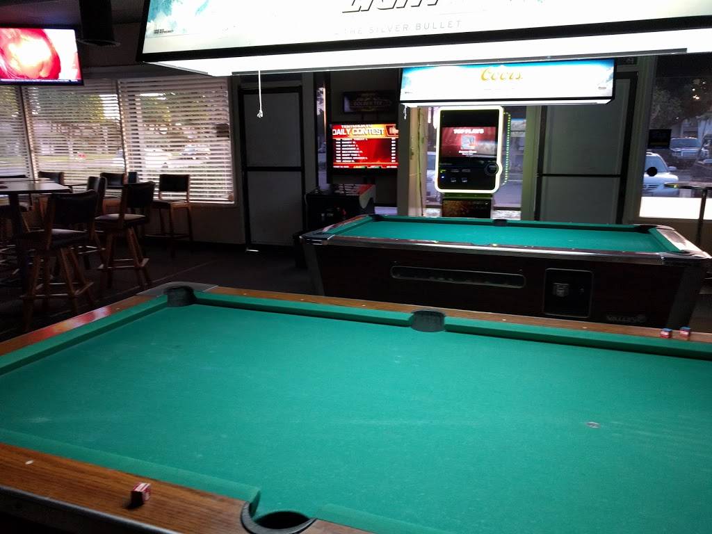 Capri Bar & Grill | restaurant | 320 E Katella Ave, Orange, CA 92867, USA | 7146395320 OR +1 714-639-5320