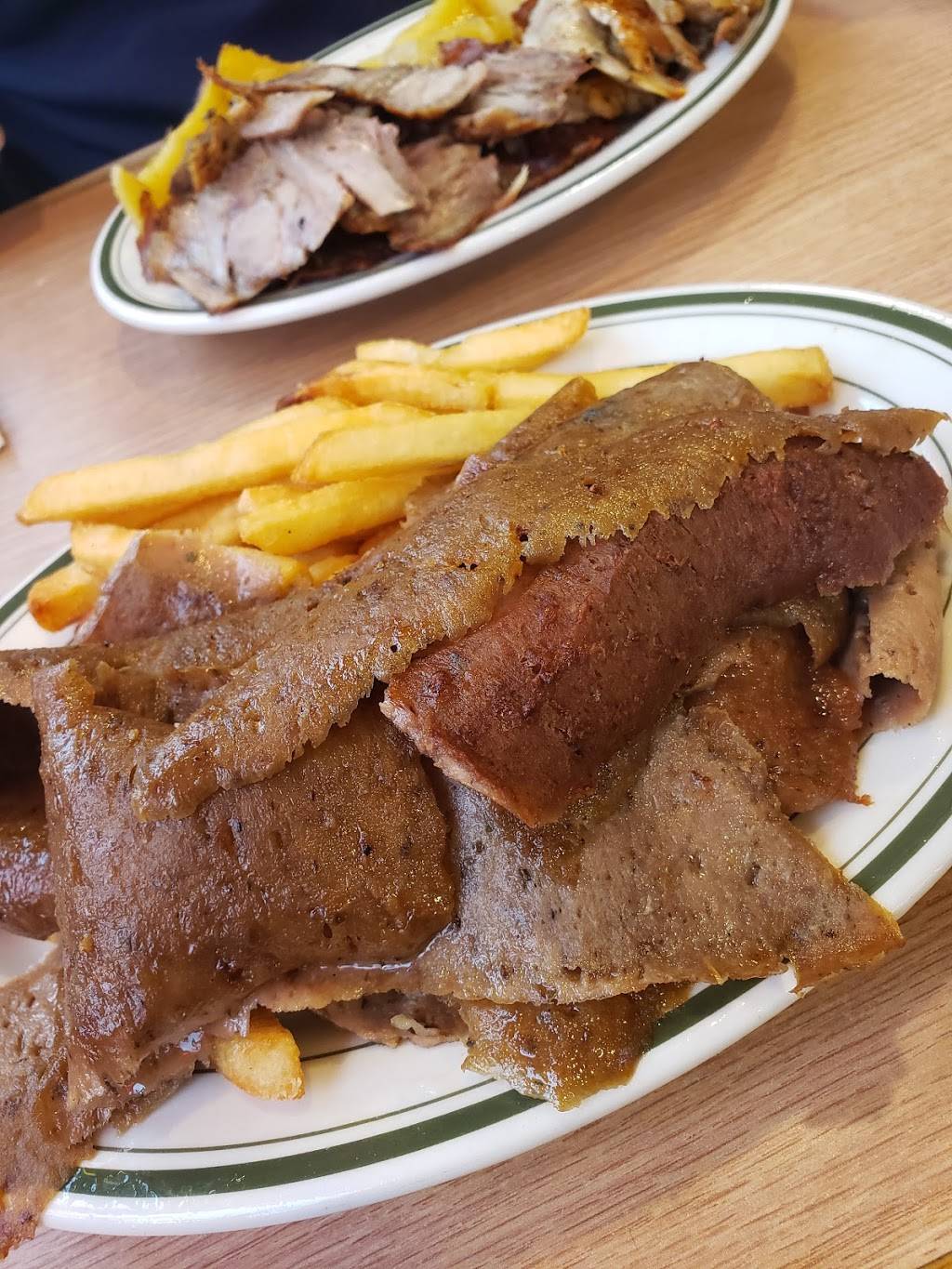 Fontana Famous Pizza & Gyro | restaurant | 200-02 Northern Blvd, Bayside, NY 11361, USA | 7186310147 OR +1 718-631-0147