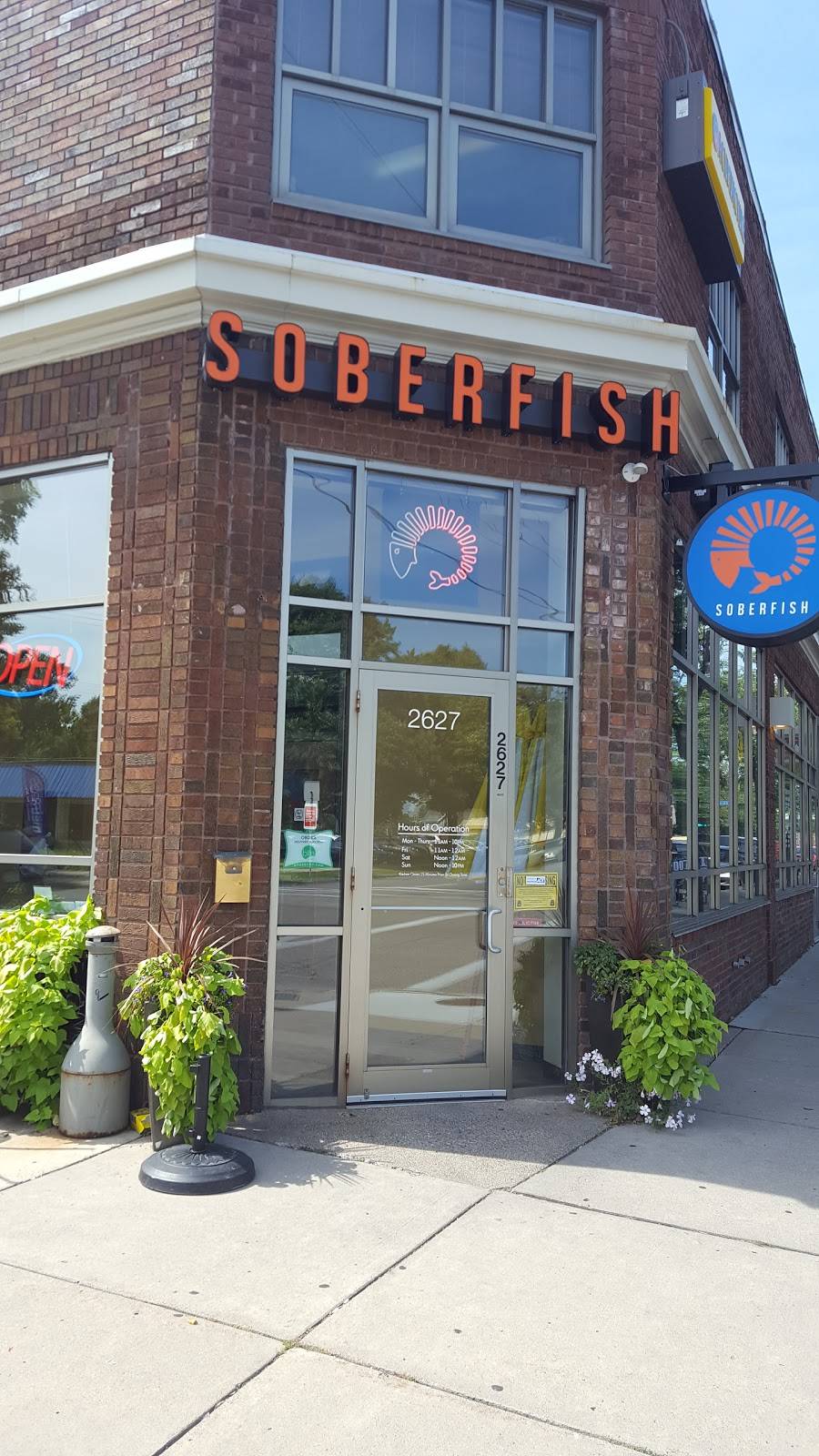 Soberfish | meal takeaway | 2627 E Franklin Ave, Minneapolis, MN 55406, USA | 6123542544 OR +1 612-354-2544