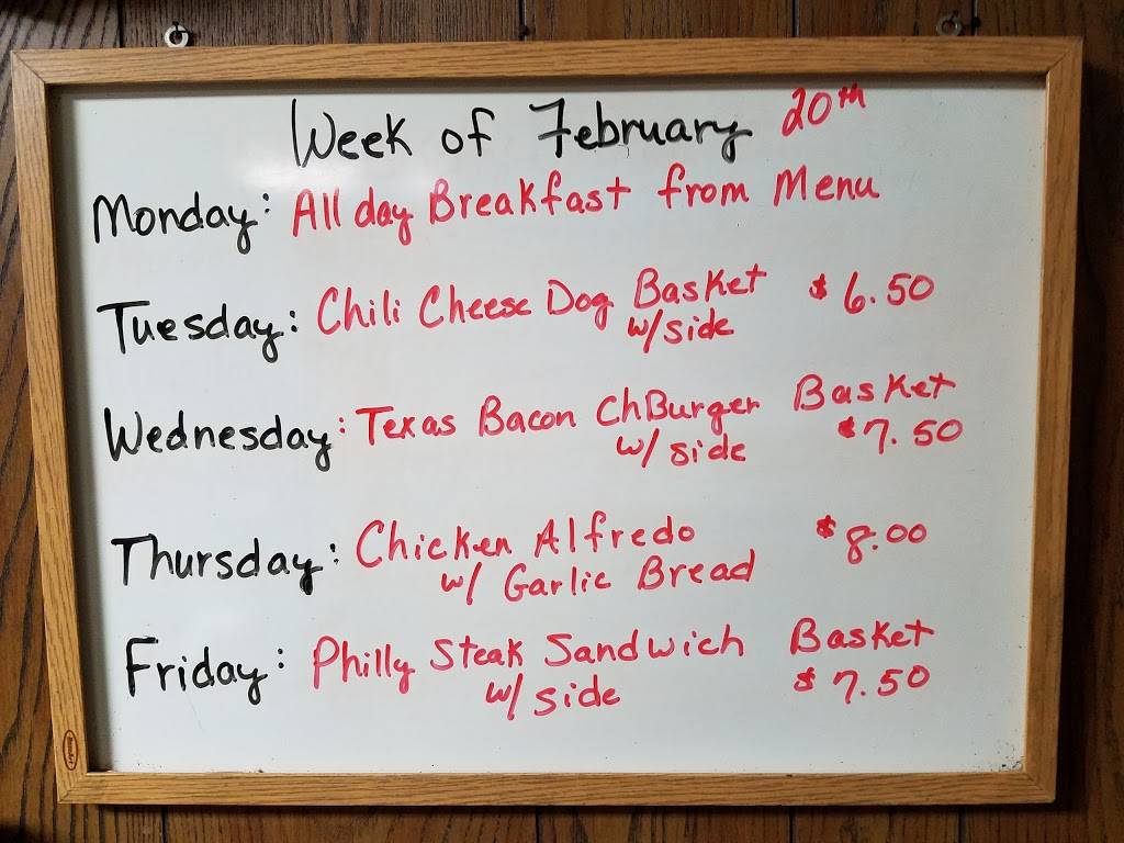 Avilla Country Kitchen | restaurant | 108 W Albion St, Avilla, IN 46710, USA | 2608972612 OR +1 260-897-2612