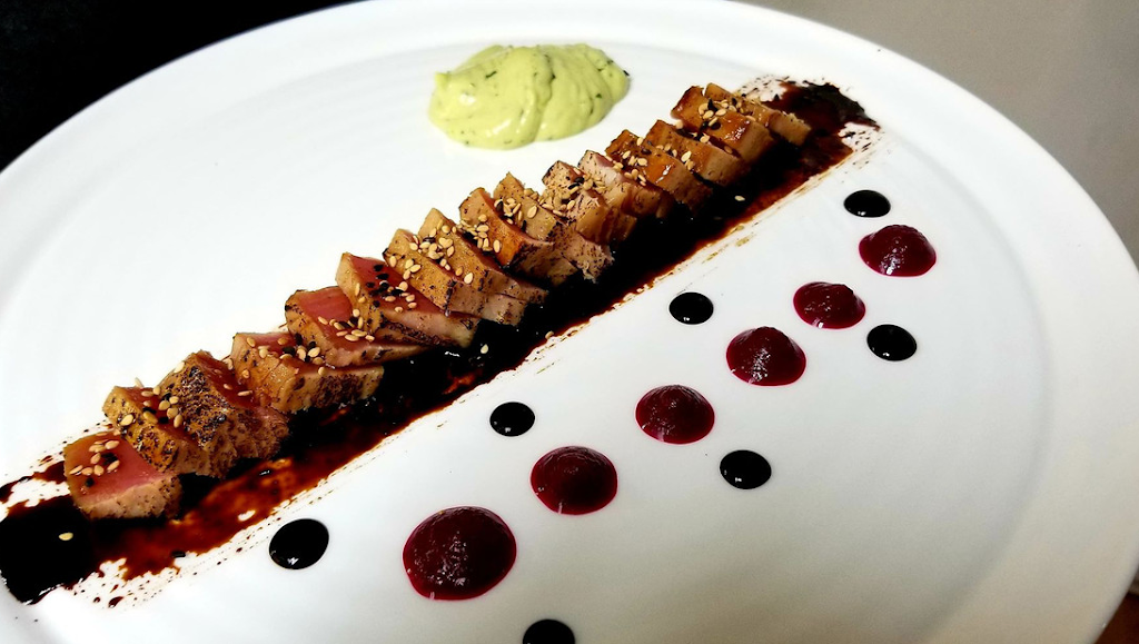 La Bettyse | restaurant | 4020 Rue de la Fougère, Saint-Bruno-de-Montarville, QC J3V 6K2, Canada | 4509861138 OR +1 450-986-1138