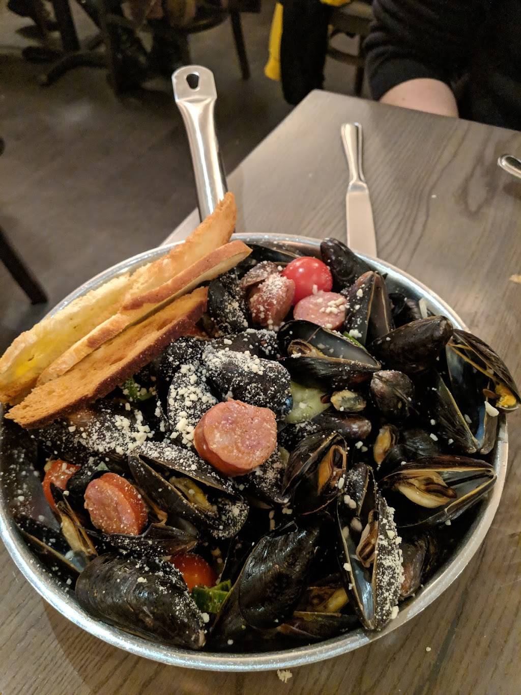 Stockholders | restaurant | 1073 Main St, South Weymouth, MA 02190, USA | 7813353100 OR +1 781-335-3100