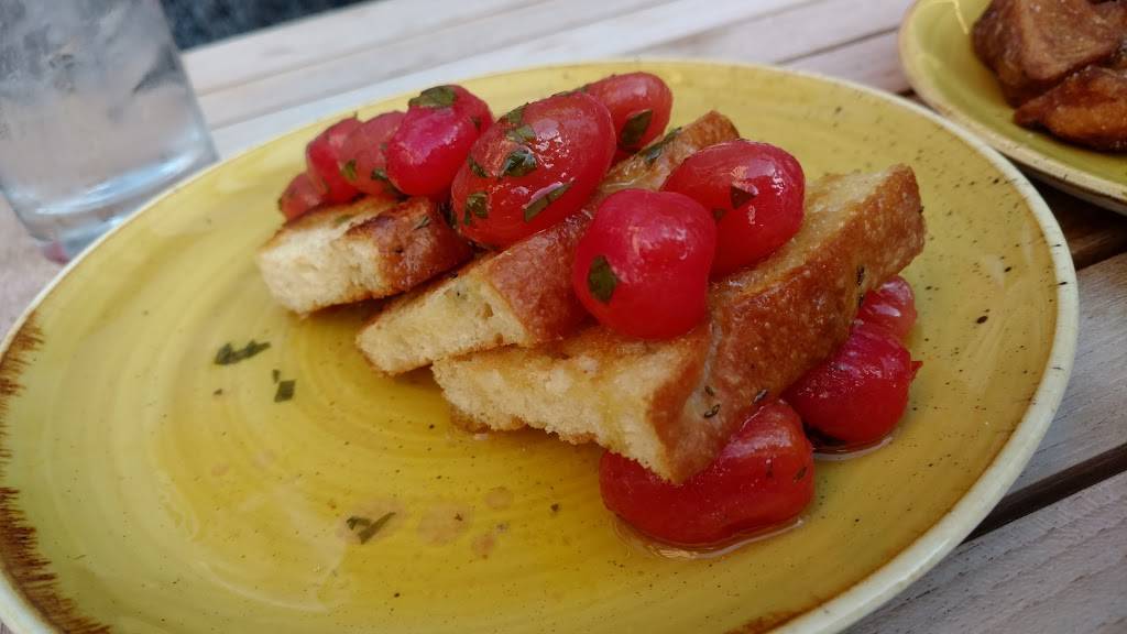 Pamplona | restaurant | 3100 Clarendon Blvd, Arlington, VA 22201, USA | 7036859950 OR +1 703-685-9950