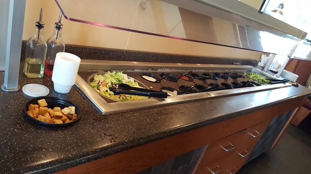 Pizza Hut | restaurant | 1902 S Jefferson Ave, Mt Pleasant, TX 75455, USA | 9035721871 OR +1 903-572-1871