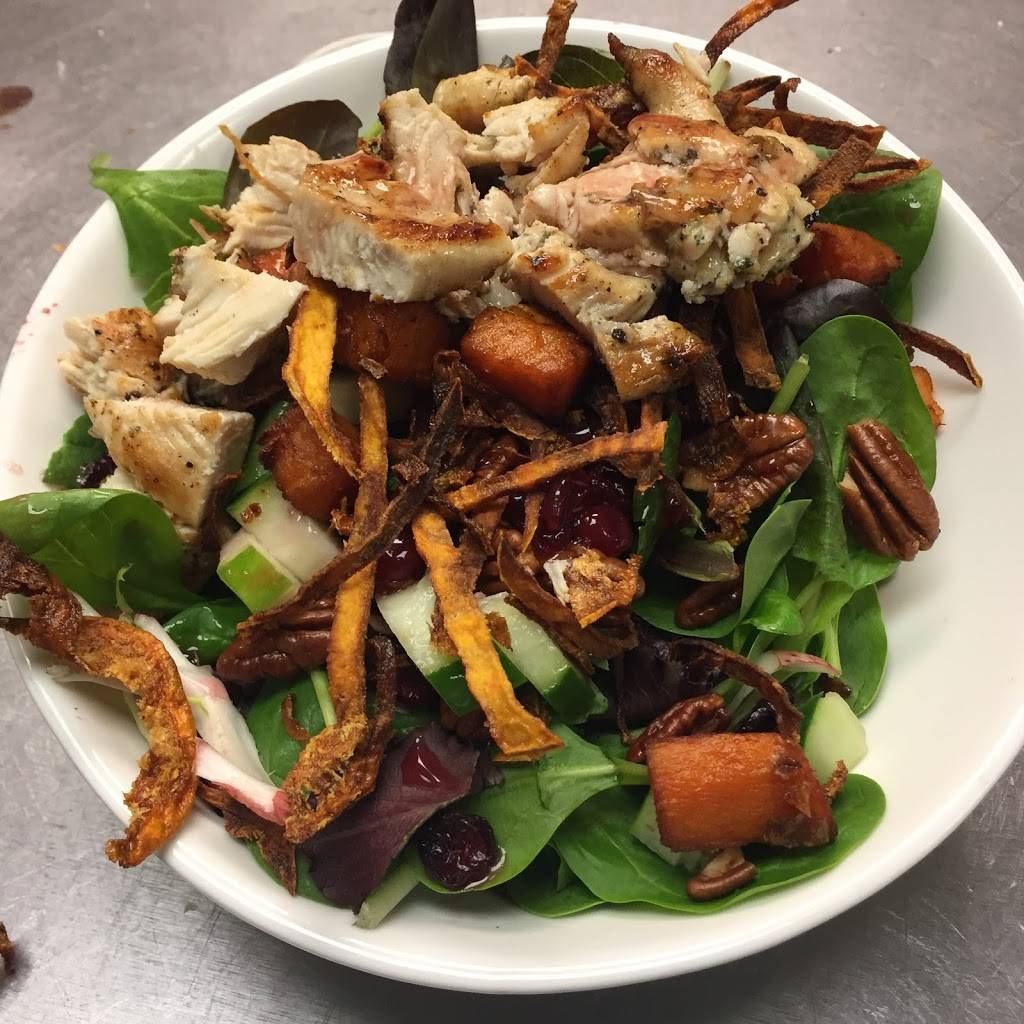 Laszlos Iron Skillet Restaurant | restaurant | 1020 Ohio Pike, Cincinnati, OH 45245, USA | 5135616776 OR +1 513-561-6776