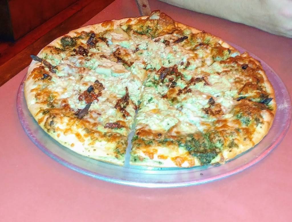 Little Italy Pizzeria | restaurant | 60 N Broad St, Winder, GA 30680, USA | 7708673570 OR +1 770-867-3570
