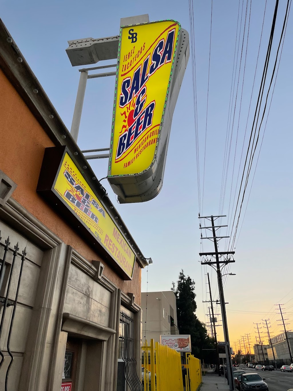 Salsa & Beer #4 | restaurant | 11720 Vanowen St, North Hollywood, CA 91605, USA | 8183583643 OR +1 818-358-3643