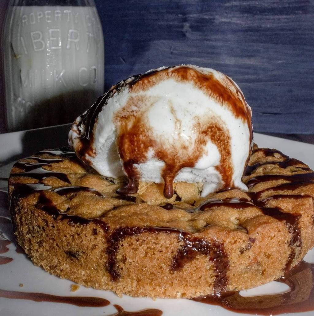 The Hidden Gem Diner | restaurant | 12930 FM830, Willis, TX 77318, USA | 9368909538 OR +1 936-890-9538