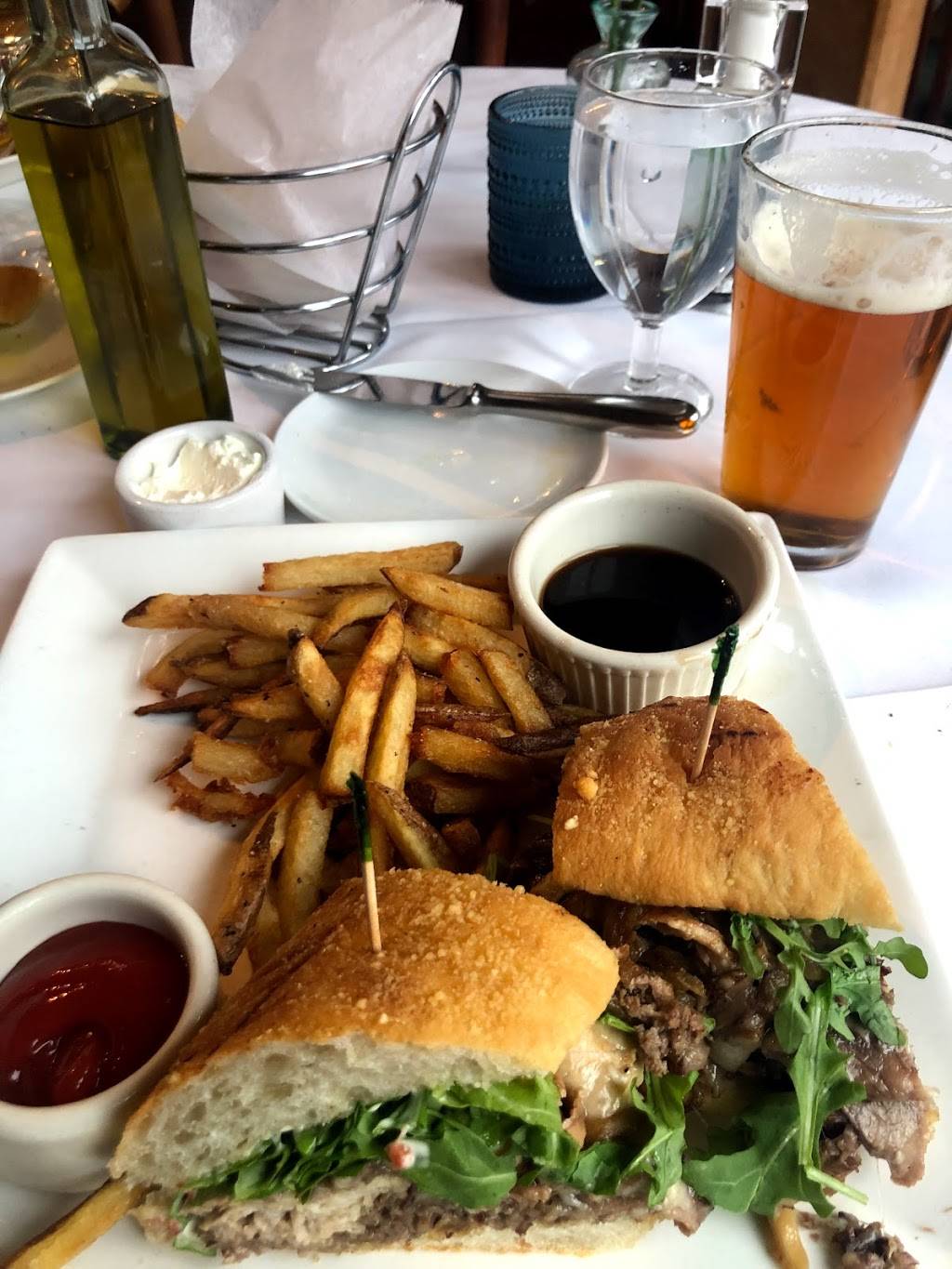 Tuscarora Mill Restaurant | bakery | 203 Harrison St SE, Leesburg, VA 20175, USA | 7037719300 OR +1 703-771-9300