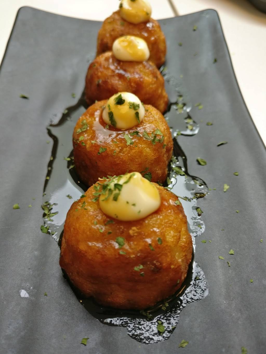 Uncle Don | restaurant | 7181 Yonge St, Markham, ON L3T 0C7, Canada | 9055974588 OR +1 905-597-4588