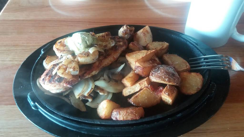 Applebees Grill + Bar | restaurant | 2 W Rd, Newtown, PA 18940, USA | 2154973470 OR +1 215-497-3470