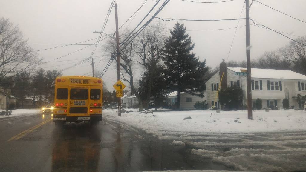 Dunkin | bakery | 147 N Quincy St, Abington, MA 02351, USA | 7818572470 OR +1 781-857-2470