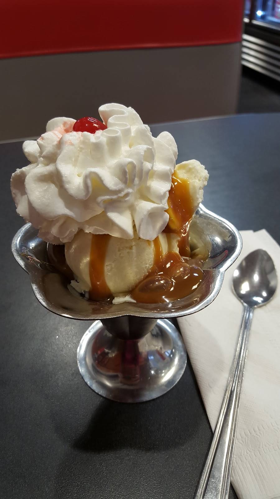 Friendlys | restaurant | 1405 Main St, Willimantic, CT 06226, USA | 8604238084 OR +1 860-423-8084