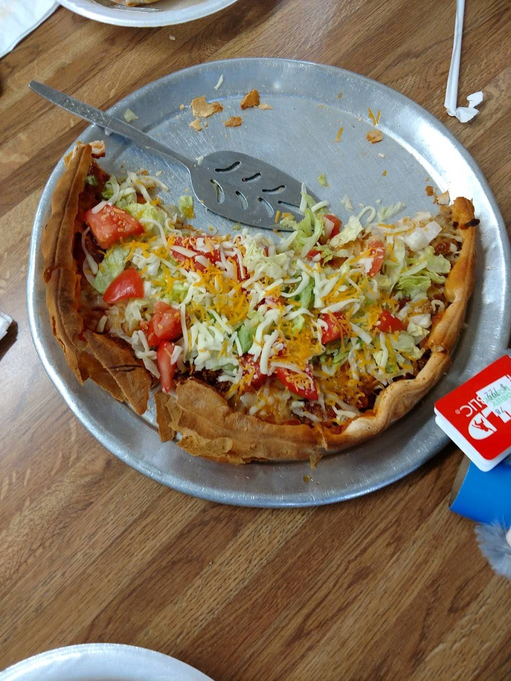 Damos Pizzeria | restaurant | 1212 E Main St, Waverly, TN 37185, USA | 9312963606 OR +1 931-296-3606