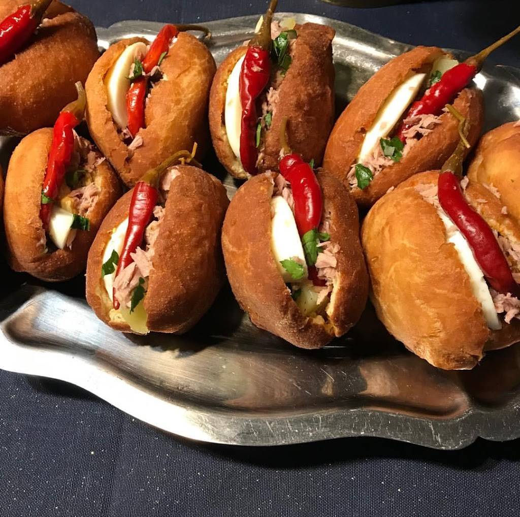 Delray Cafe and Restaurant | restaurant | The Big Apple Shopping Bazaar, 5283 W Atlantic Ave, Delray Beach, FL 33484, USA | 5612707772 OR +1 561-270-7772