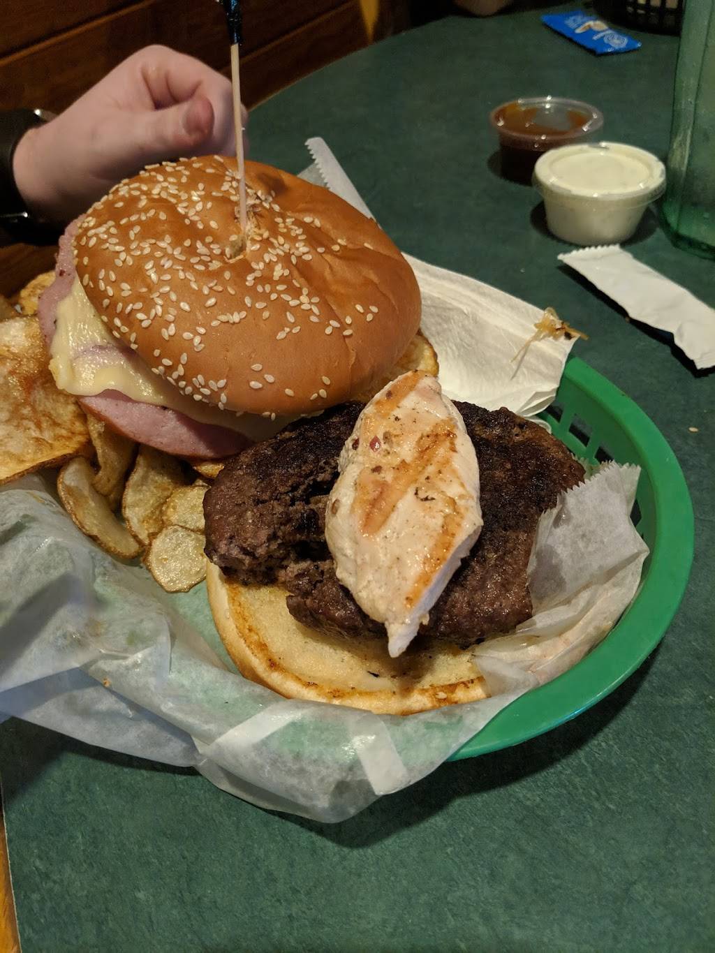 Finn McCools | restaurant | 501 Lake Arrowhead Rd, Myrtle Beach, SC 29572, USA | 8434497616 OR +1 843-449-7616