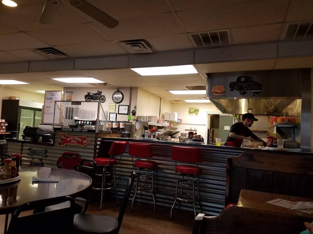 Red Rooster Cafe | restaurant | 801 W Main St, Hendersonville, TN 37075, USA | 6153480122 OR +1 615-348-0122